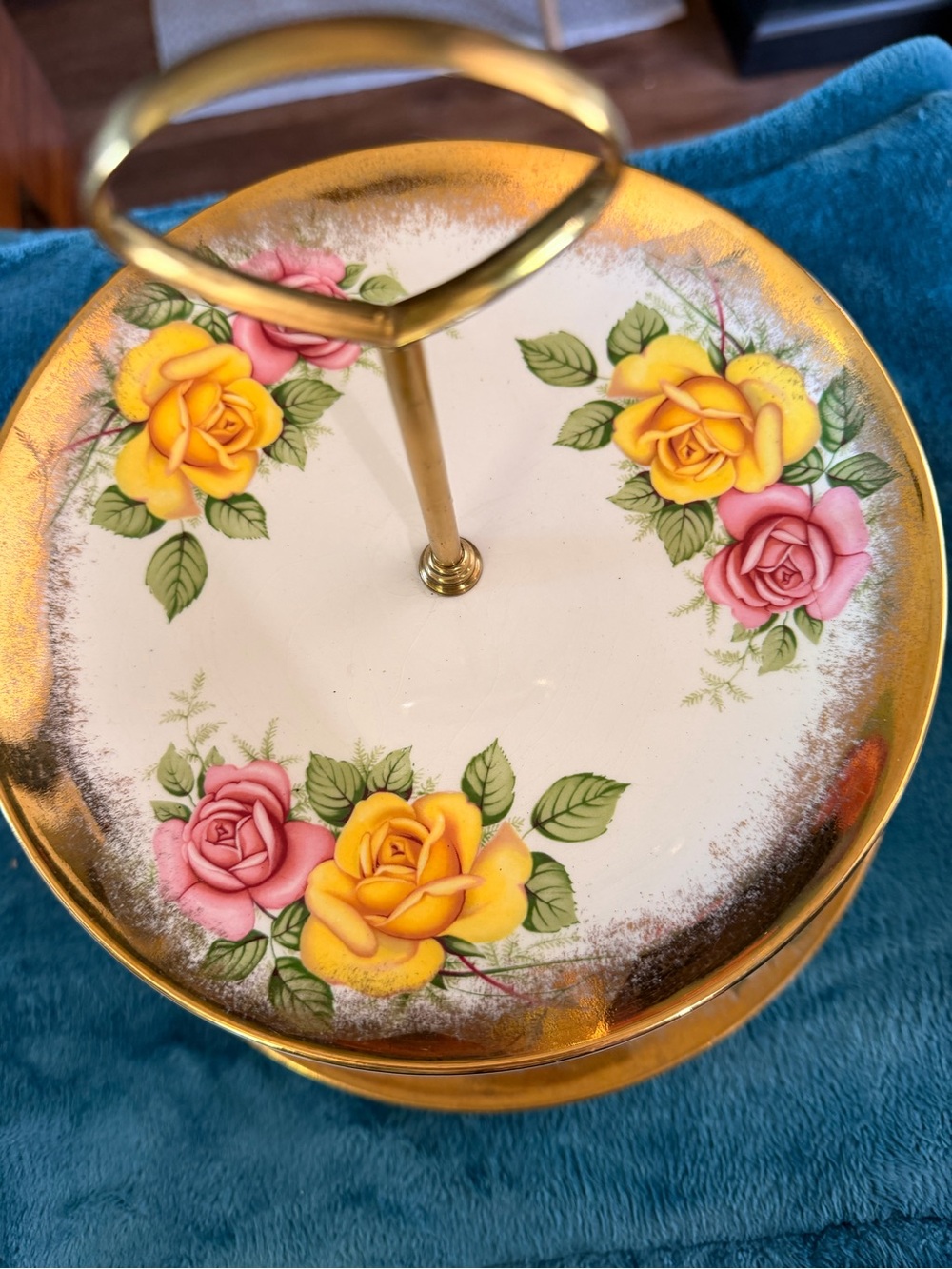 Vintage Weatherby Two-Tier Floral Serving Stand in Yellow & Pink with Gold Trim - Picture 3 of 6